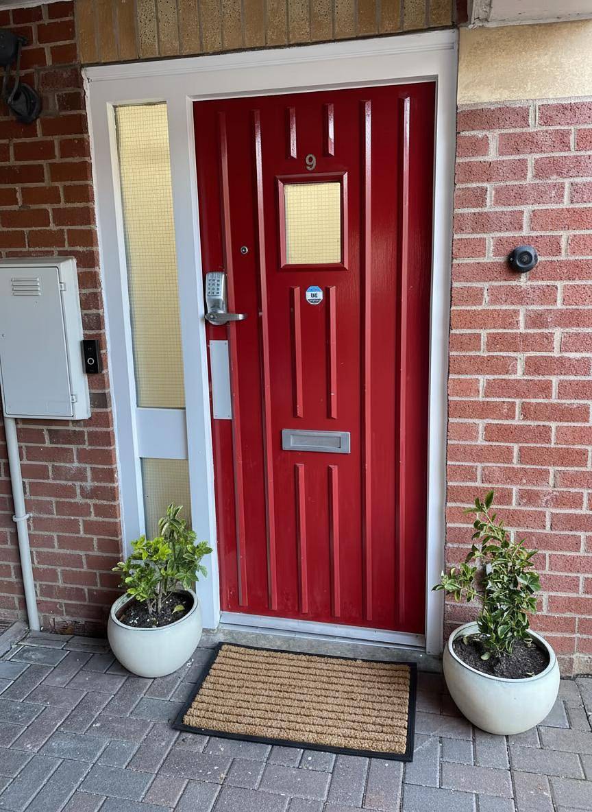 Entire holiday apartment, Central 2-Bed Apartment - Sleeps 5 & Free Parking in Derby, East Midlands