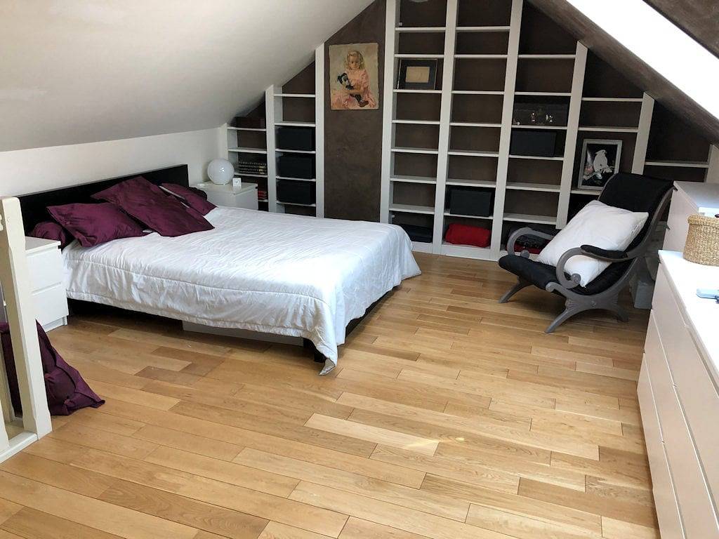 Maison d'hôtes Arnouville - 1ère étage in Arnouville-lès-Mantes, Yvelines