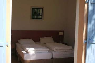 Club Vacances pour 8 Personnes dans Vallon-Pont-d'Arc, Ardèche, Photo 2
