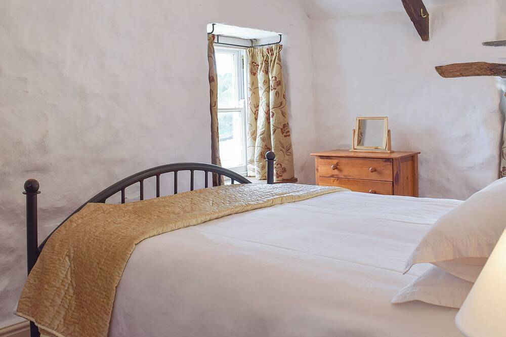 3 bedroom accommodation in Lower Town, Fishguard in Fishguard, Pembrokeshire