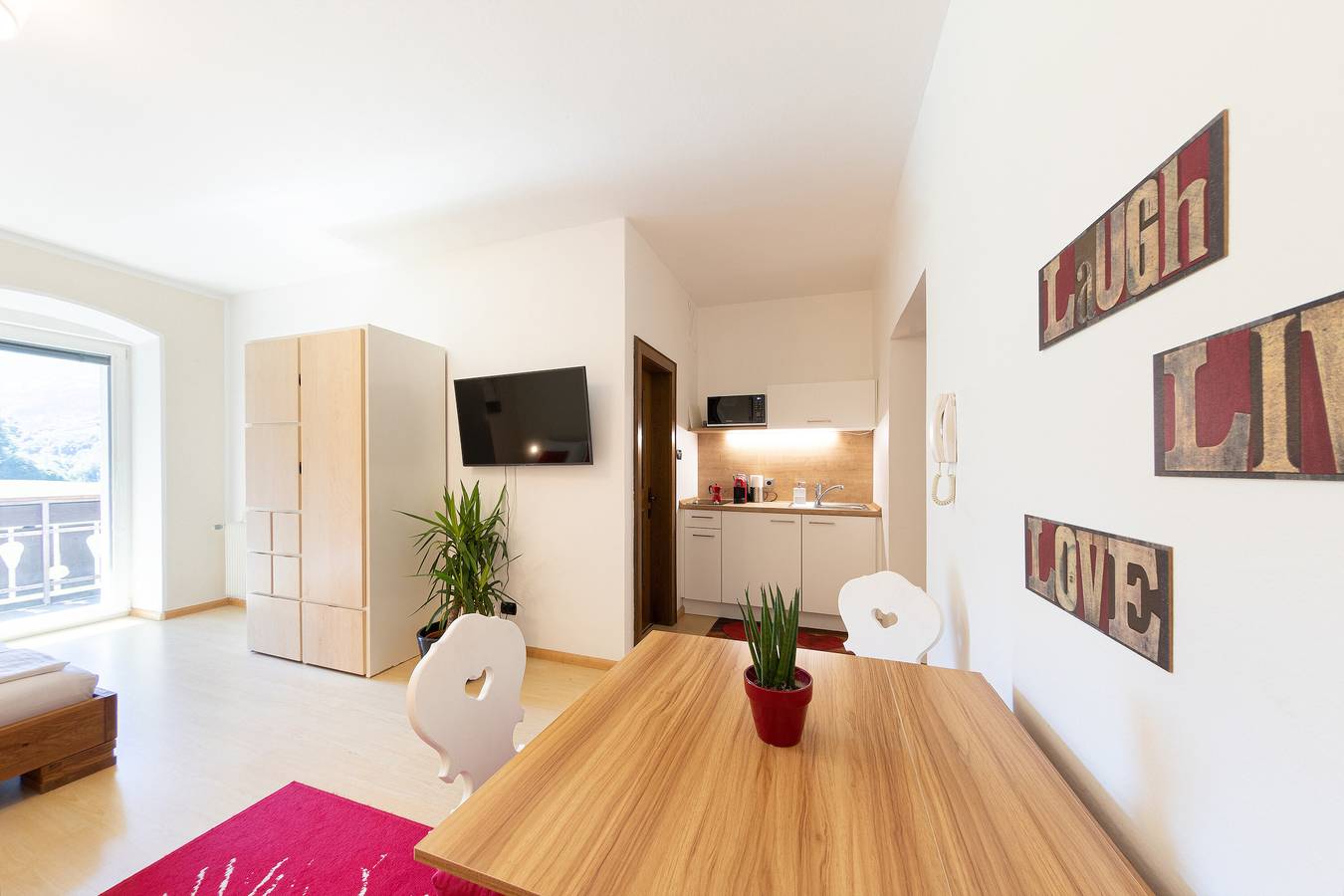 Ganze Wohnung, Ferienwohnung "Glunien Johann" mit Bergblick, Gemeinschaftspool und Wlan in Lajen, Dolomiti Superski