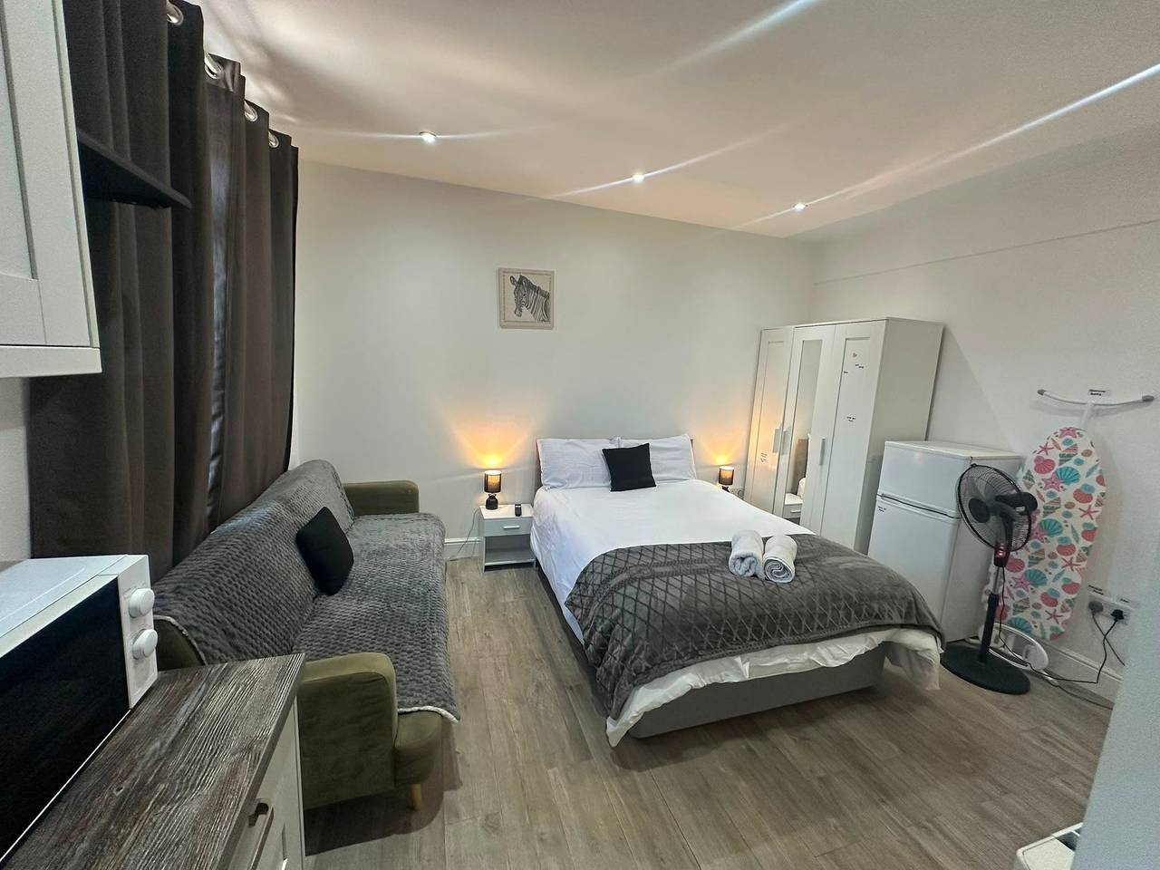 Estudio entero, Estudio para 3 personas in Merton, Londres