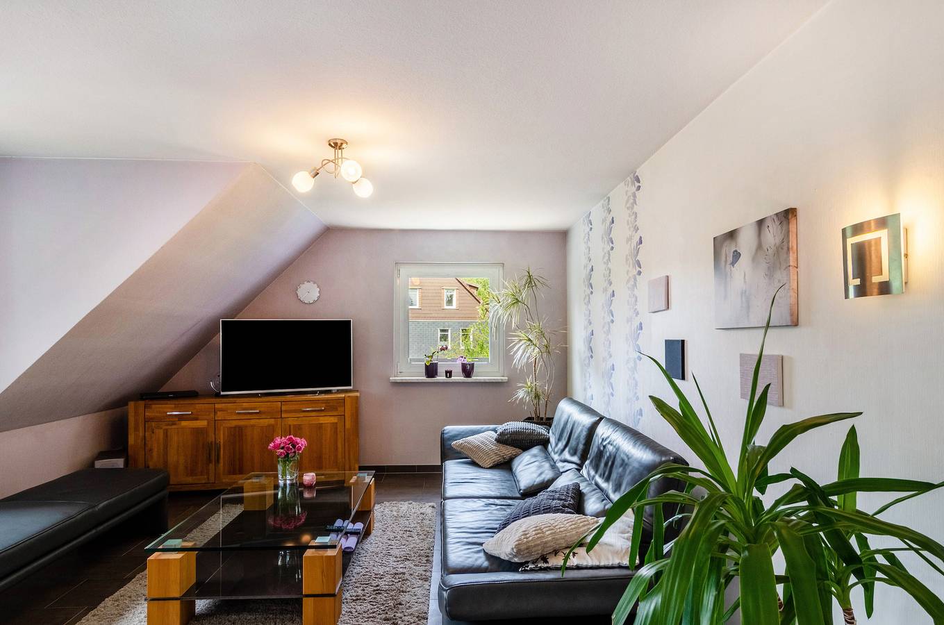 Ganze Wohnung, Modernes Apartment in Traumlage mit Bergblick, Gemeinschaftsgarten und Wi-Fi in Lautenthal, Langelsheim