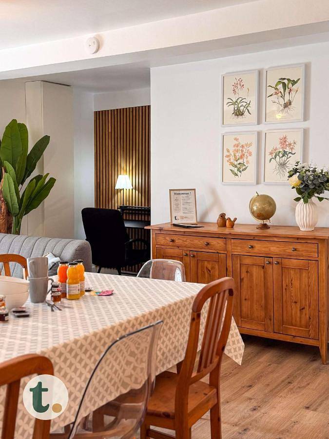 Gîte pour 8 personnes à Saint-Michel-Mont-Mercure