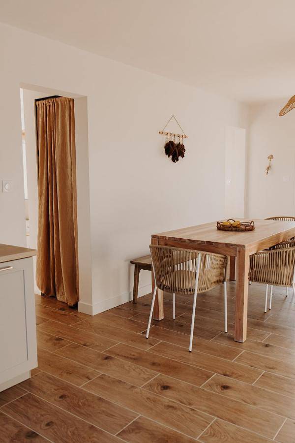 Location de vacances pour 2 personnes, avec vue et jardin dans Plage Du Men Armor