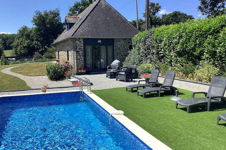Gîte pour 4 personnes, avec terrasse et jardin