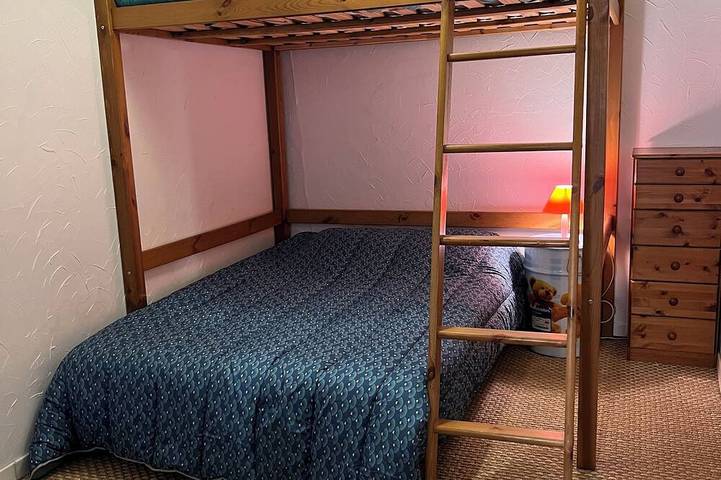 Appartement entier, Grand 4 pièces au coeur du village in Saint-Étienne-de-Tinée, Région de Nice