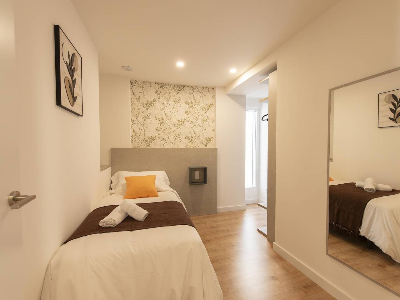Entire holiday apartment, Newly opened tourist apartment in the Old Town in Logroño, La Rioja Province