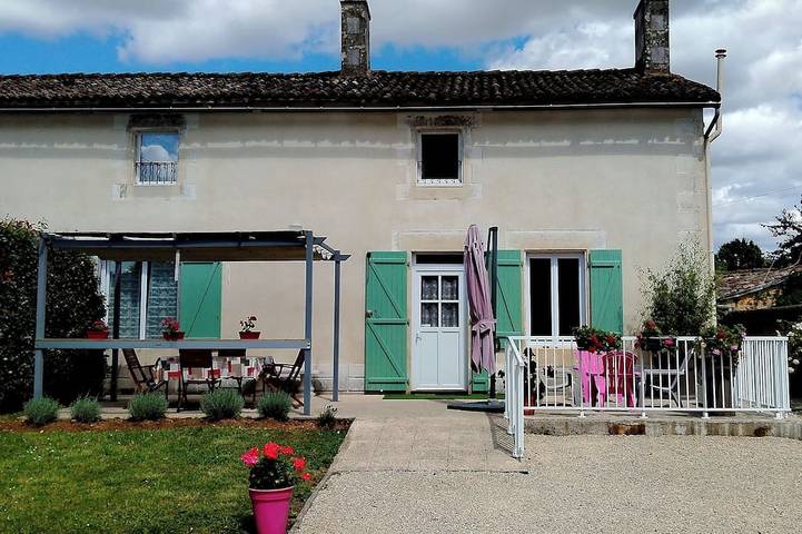 Gîte pour 5 personnes, avec Terrasse et Jardin