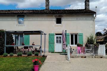 Gîte pour 5 personnes, avec jardin et terrasse, animaux acceptés dans Valence-en-Poitou