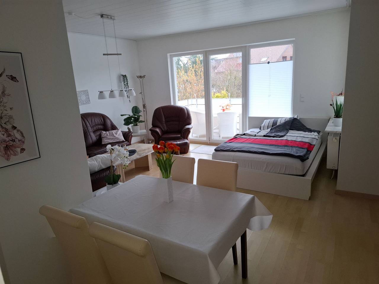 Ganze Wohnung, Private Ferienwohnung in Nordenham, großer Balkon in Nordenham, Nordseeküste