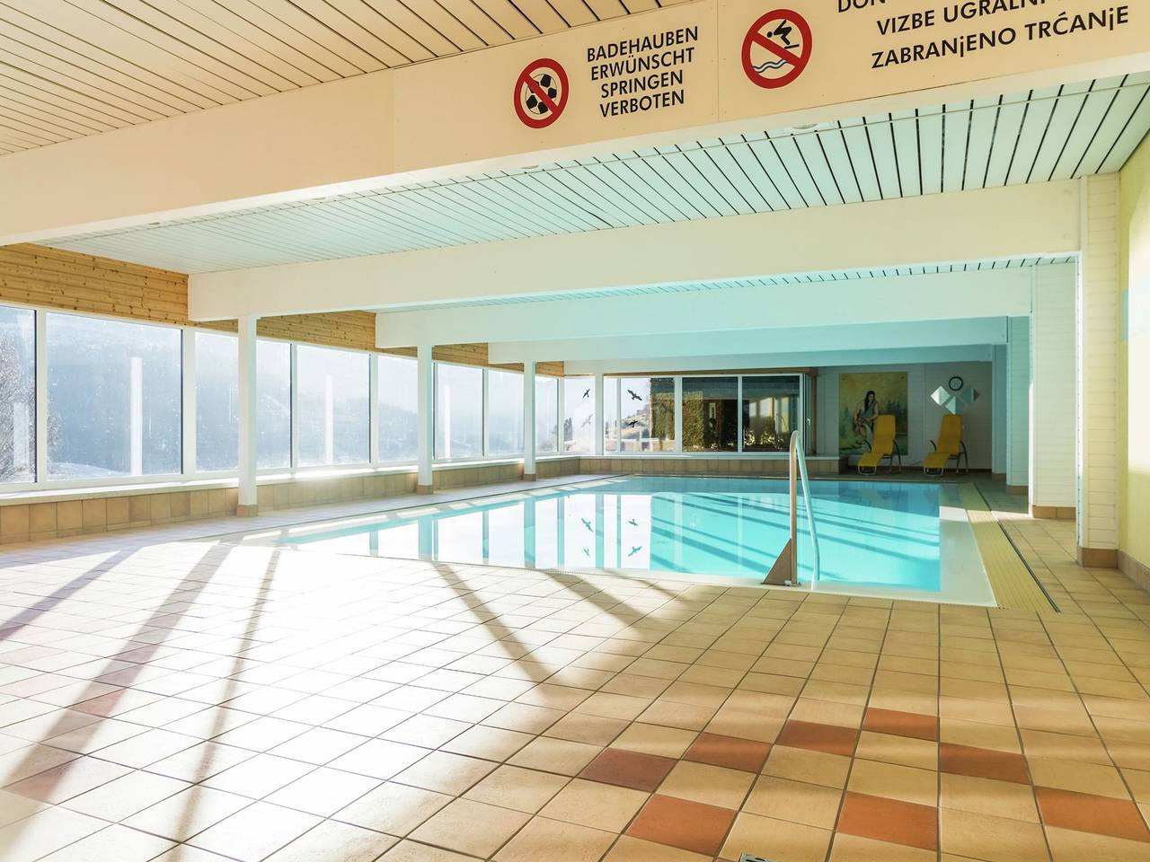 Ganze Wohnung, Ferienwohnung für 6 Personen mit Pool in Tauplitz, Dachstein