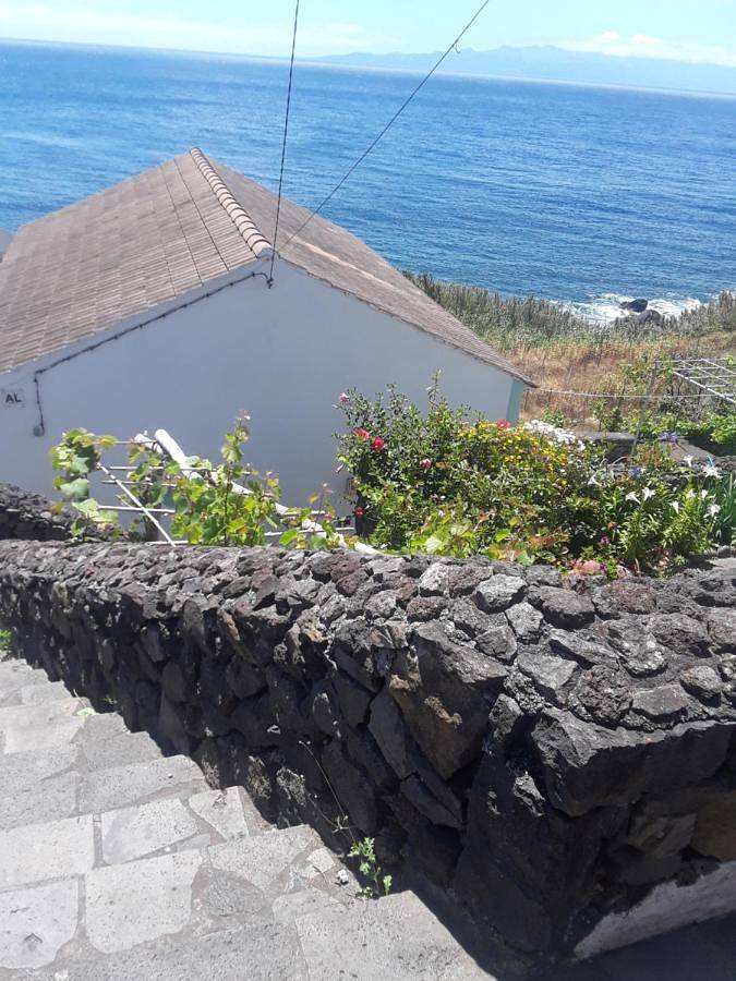 Location de vacances pour 7 personnes, avec terrasse et vue, animaux acceptés dans São Jorge - 4