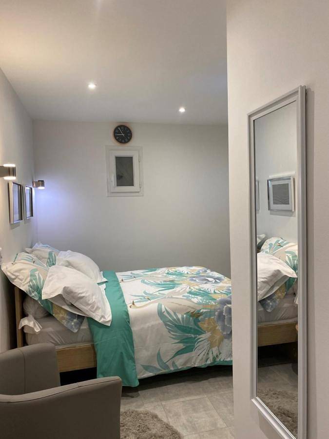Appartement entier, Dominicaine Nord, Studio meublé in Amilly, Région de Montargis