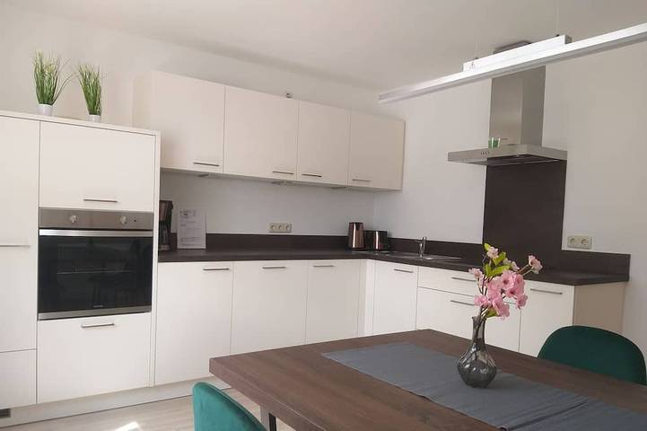 Ferienwohnung für 4 Personen, mit Balkon und Garten - 1