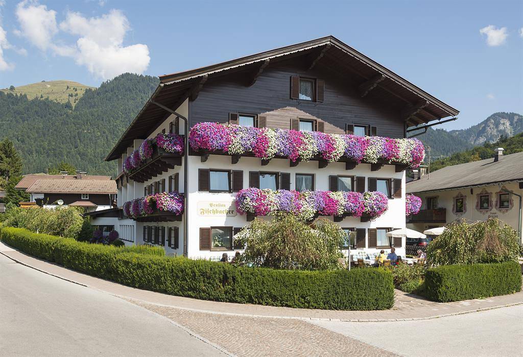 Pension Fischbacher - Clara Fischbacher in Walchsee, Kaiserwinkl