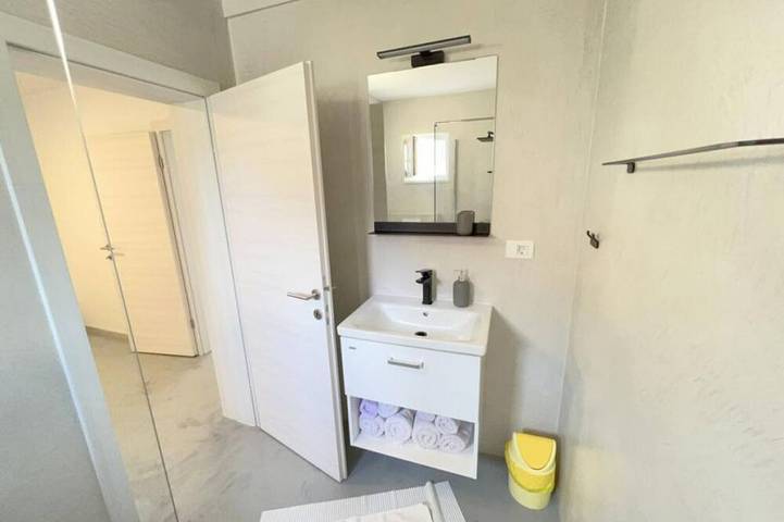 Ganze Wohnung, One bedroom apartment with sea view (1) in Dubrovnik-Neretva