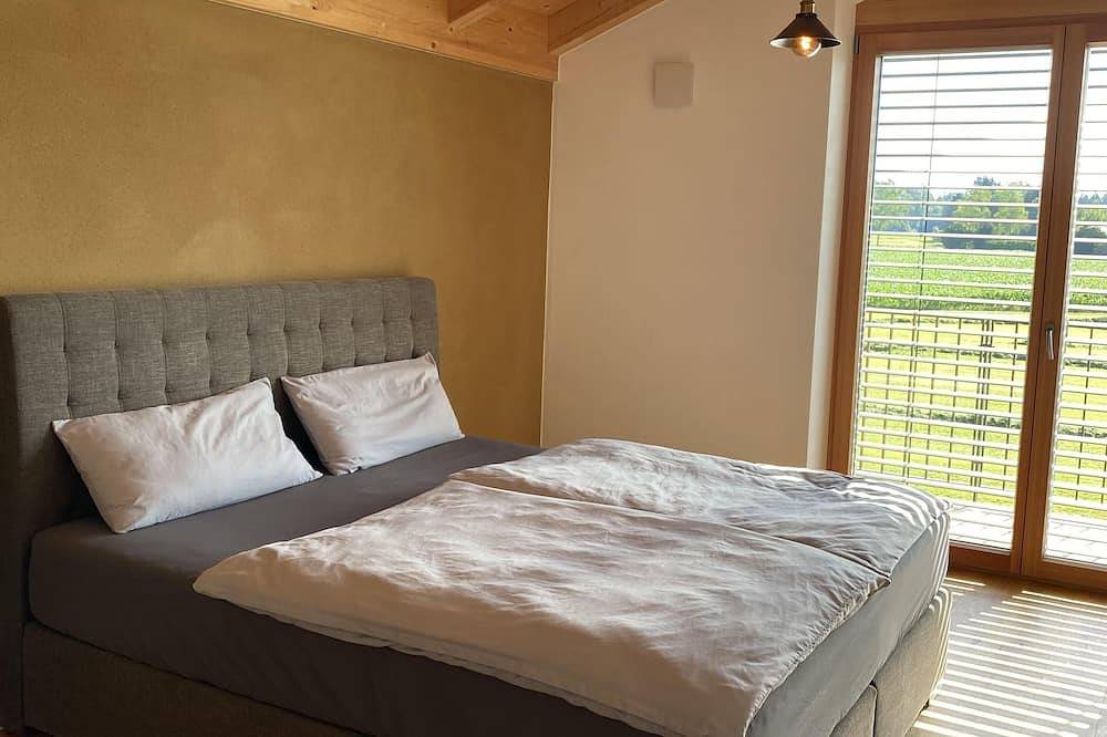 Ganze Wohnung, Ferienwohnung 90 qm mit zwei separaten Schlafzimmern in Petting, Rupertiwinkel