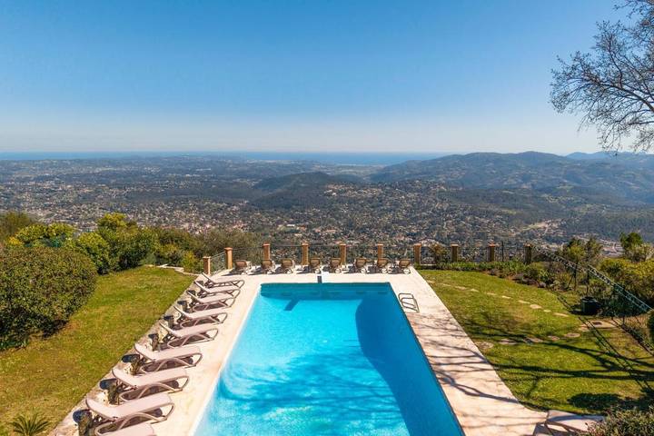 Appartement de vacances pour 6 personnes, avec Terrasse ainsi que Piscine et Vue