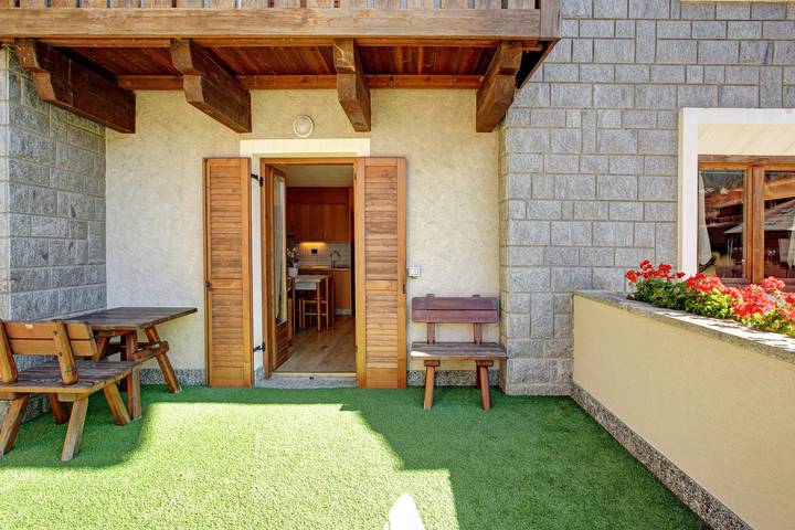 Ganze Wohnung, Ferienwohnung 'Vittoria Bilo' mit Bergblick, Terrassen und Wlan in Santa Caterina Valfurva, Valfurva