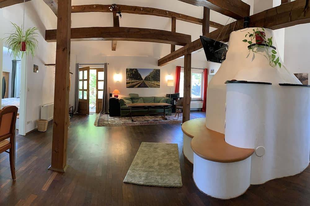 Ganze Wohnung, Köbelerhof - Stilvoll eingerichtete Landwohnung in Kördorf, Lahn-Taunus