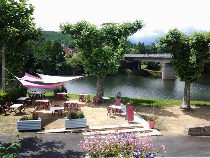 Chambre d’hôte pour 2 personnes, avec vue et terrasse à Luzech - 2