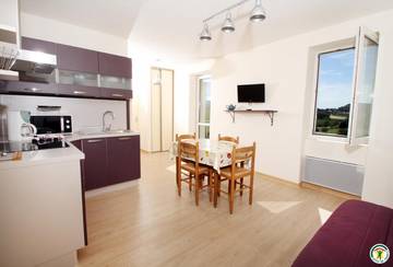 Gîte pour 3 personnes, avec balcon à Roussas