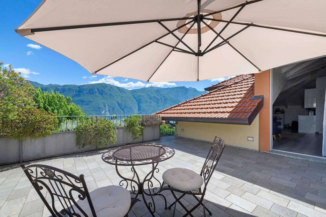 Ganze Wohnung, Ferienwohnung 'Brezza' mit Seeblick, Wi-Fi und Klimaanlage in Bellagio, Gemeinde Bellagio