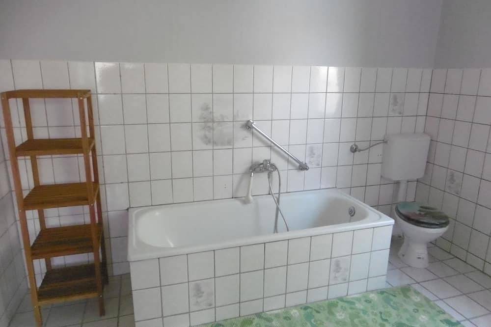 Ganze Wohnung, Ferienwohnung - Haus Am Diek - direkt am Weserradweg in Unterweser, Elsfleth