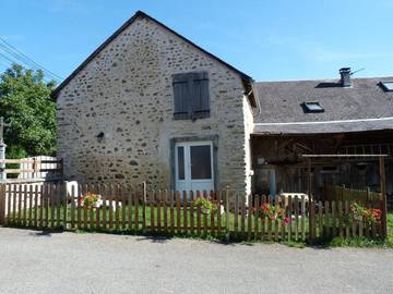 Gîte pour 2 personnes, avec jardin dans les Hautes-Pyrénées