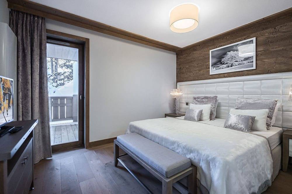 Entire apartment, Central Apartment in Courchevel Village - 2Br, Near Slopes, Parking, Ski Locker, Fitness Access in Saint-Bon-Tarentaise, Les Trois Vallées