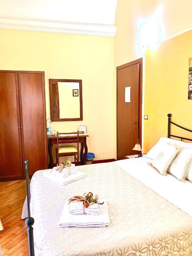 Chambre d’hôte pour 2 personnes, avec Terrasse ainsi que Jacuzzi et Vue à Agrigente - 2
