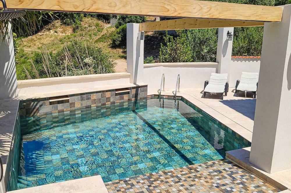 Villa Reiala: 90 m² rustig, zwembad en privétuin. Strand en dorp op 800 m in Carry-le-Rouet, Istres en omgeving