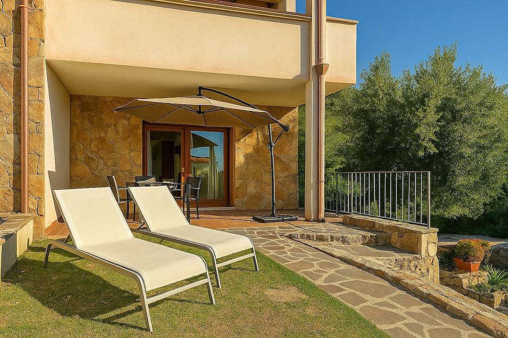 Spektakuläres Haus mit Meer- und Bergblick & Pool – perfekte Lage zum Entspannen in Lu Fraili di Sopra, San Teodoro