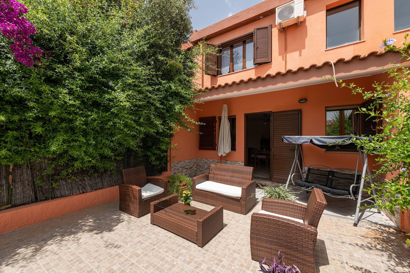 Villa 'Tara House' mit privater Terrasse, Wi-Fi und Klimaanlage in Pula und Umgebung, Cagliari Provinz