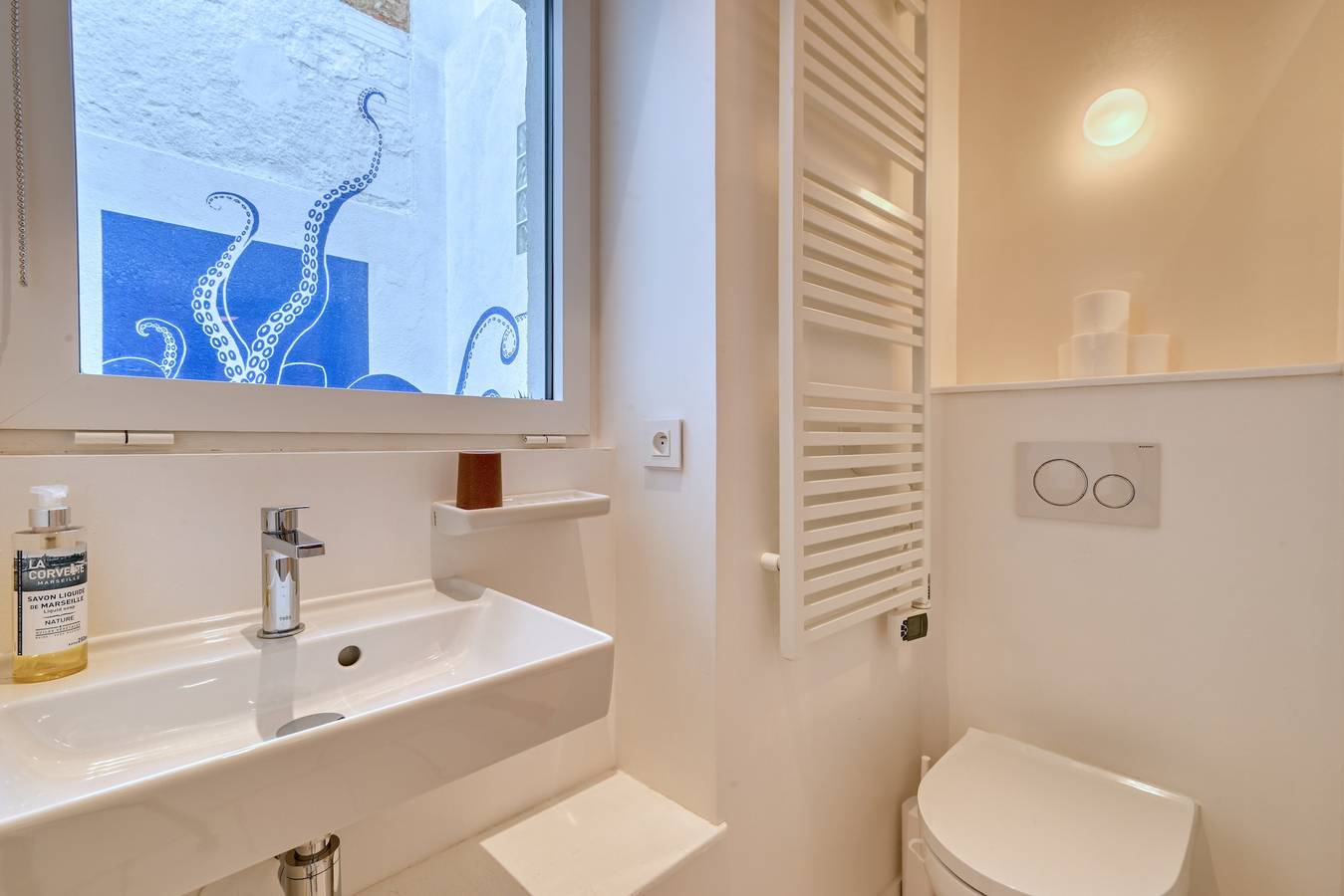 Ganze Wohnung, Ferienwohnung für 2 Personen mit Terrasse in Marseille, Marseille und Umgebung