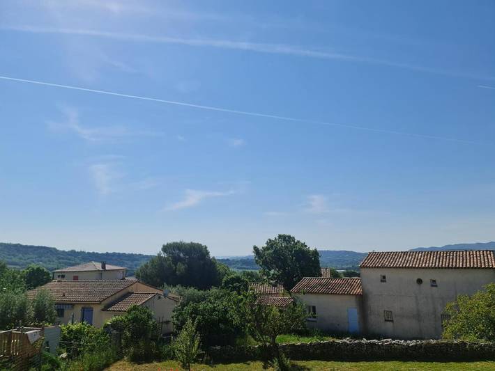 Appartement de vacances pour 5 personnes, avec Terrasse ainsi que Jardin et Vue