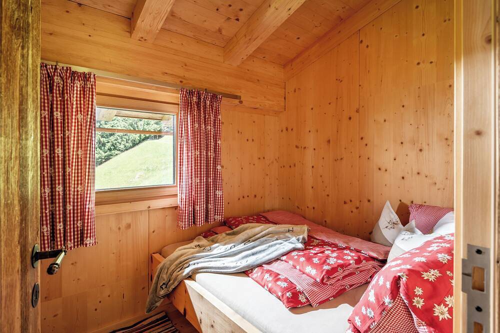 Holiday cottage on first 300 m, fantastic location in the Kitzbühel Alps in Hopfgarten im Brixental, Kaiser mountains