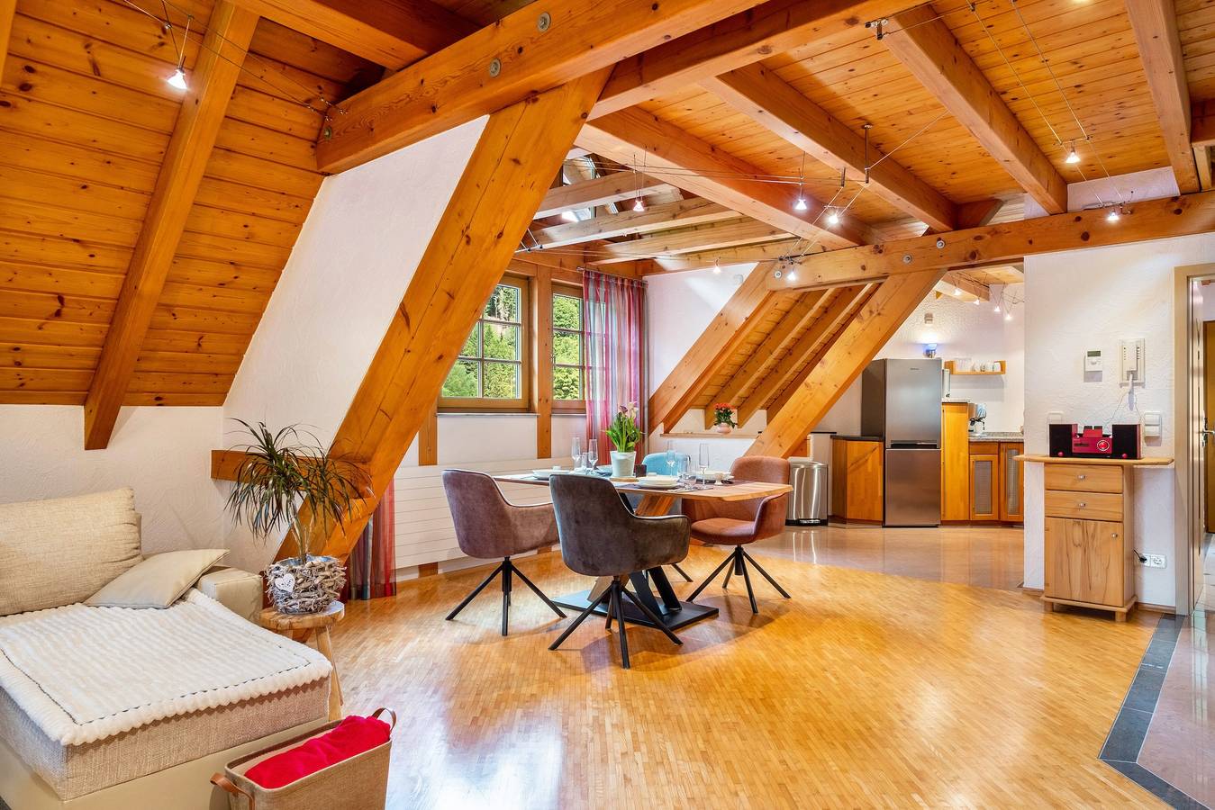 Ganze Wohnung, Apartment „Black Forest Home“ mit Balkon und Wlan in Triberg, Mittlerer Schwarzwald