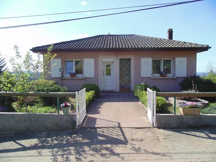 Gîte pour 4 personnes, avec Terrasse et Jardin à Anould