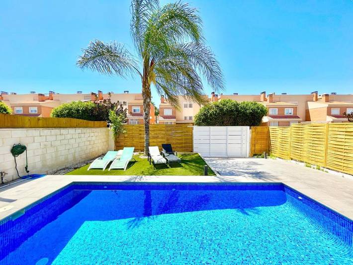 Casa rural para 6 personas, con piscina además de jardín y terraza en Santa Pola - 4