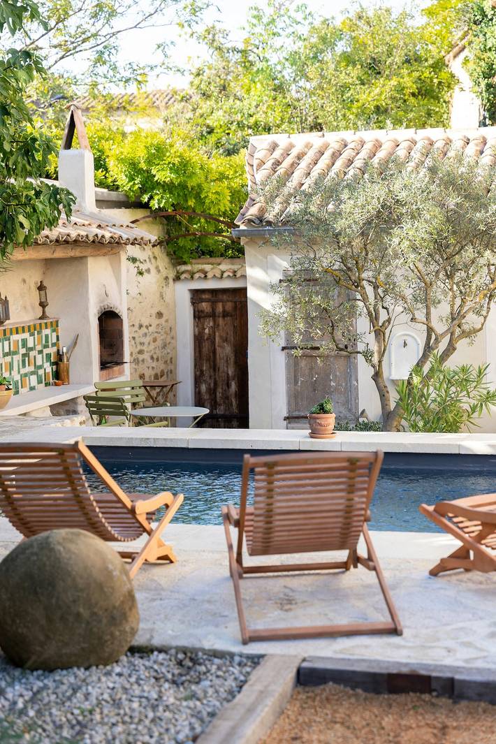 Location de vacances pour 12 personnes, avec Terrasse et Jardin à Mirabel-aux-Baronnies - 3