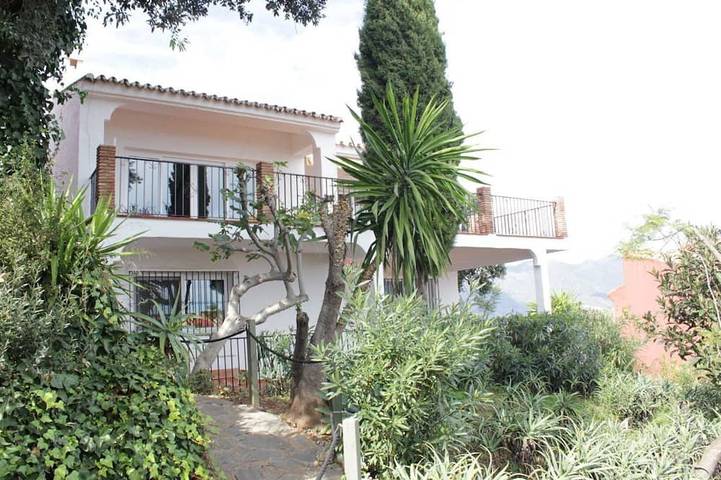 Apartamento para 12 personas, con balcón en Ojén