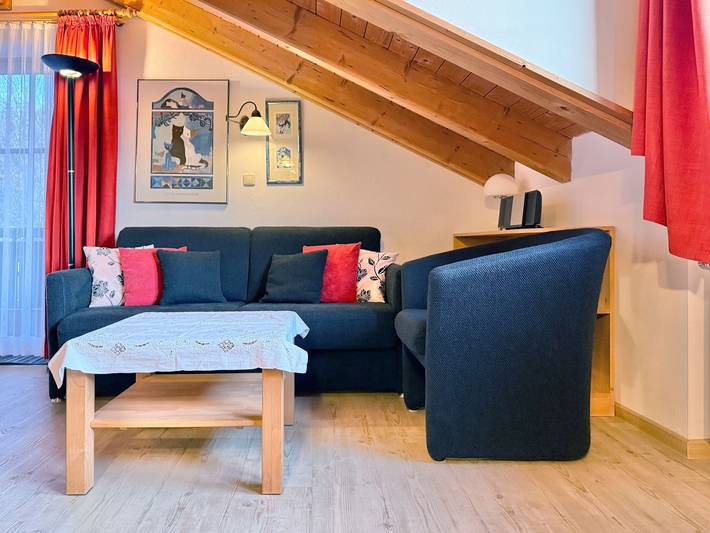 Ferienwohnung für 4 Personen, mit Balkon und Garten sowie Ausblick in Seeg - 2