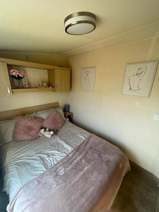 Caravan in Northampton, Northamptonshire