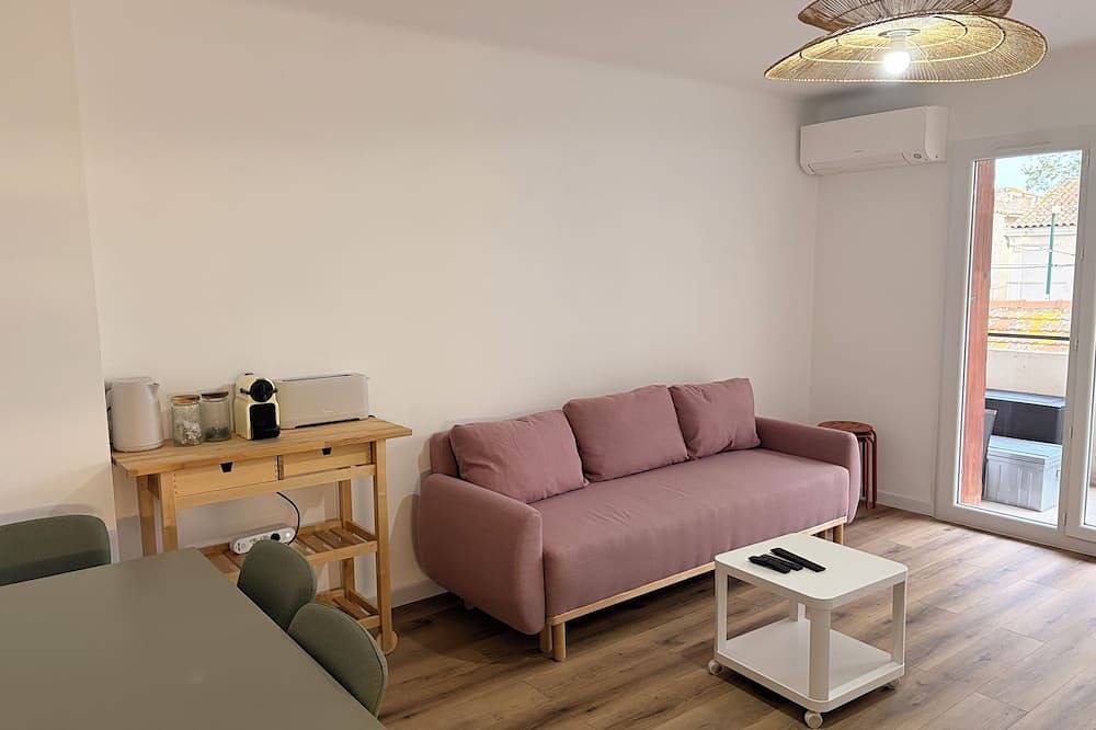 Ganze Wohnung, La Garde, Refurbished - ideal location, sleeps 8 in La Garde, Mittelmeerküste (Frankreich)