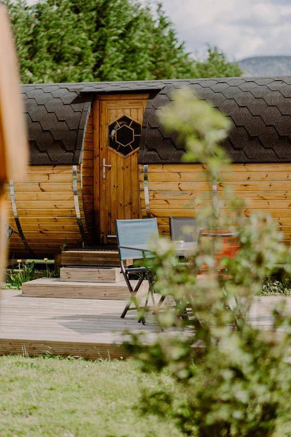 Tente pour 3 personnes, avec Terrasse ainsi que Jardin et Vue en Savoie