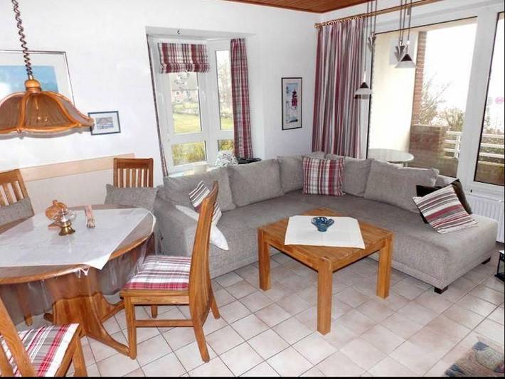 Ferienwohnung für 2 Personen, mit Balkon und Garten in Lemkenhafen