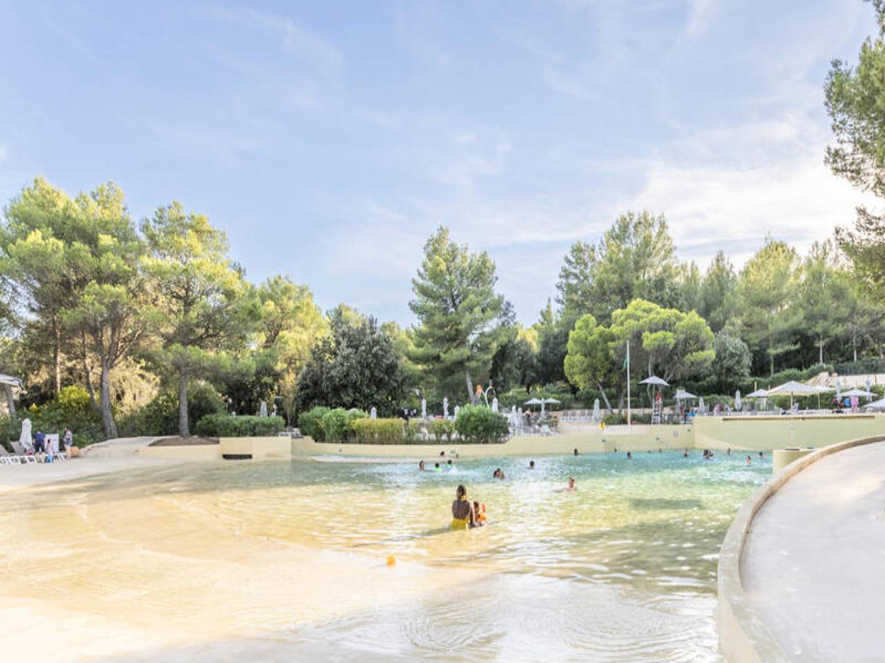 Apartamento entero, Apartamento en Pont Royal con parque acuático in Mallemort, Region de Arles