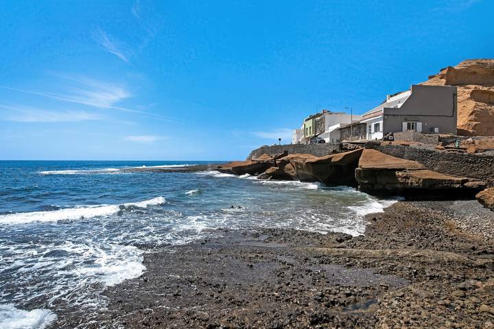 Apartamento entero, Casa de vacaciones "Las Arenas Bajo" cerca del mar con Wi-Fi in Las Arenas, Arico